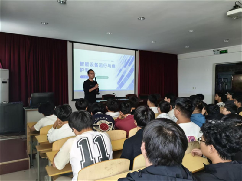 “繪就專業(yè)藍(lán)圖,啟航學(xué)業(yè)新程”—機(jī)電工程系開展2025級學(xué)生專業(yè)介紹(2)196.png “繪就專業(yè)藍(lán)圖,啟航學(xué)業(yè)新程”—機(jī)電工程系開展2025級學(xué)生專業(yè)介紹(2)196.png