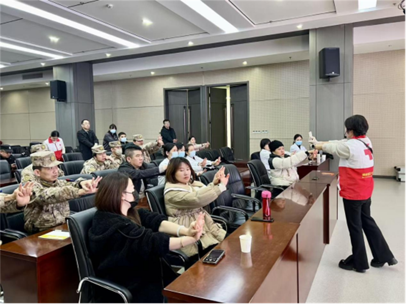 12-11(�����?��(y��ng)�����o(h��)��Ӗ(x��n)�x�ܽ��T�?���ΌW(xu��)Ժ��ȫ���ϡ��������мtʮ�֕�(hu��)�M(j��n)У�?- ����1017.png