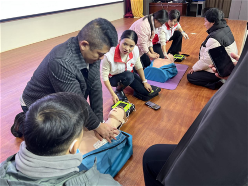 12-11(�����?��(y��ng)�����o(h��)��Ӗ(x��n)�x�ܽ��T�?���ΌW(xu��)Ժ��ȫ���ϡ��������мtʮ�֕�(hu��)�M(j��n)У�?- ����1350.png