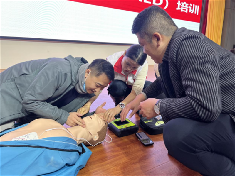 12-11(�����?��(y��ng)�����o(h��)��Ӗ(x��n)�x�ܽ��T�?���ΌW(xu��)Ժ��ȫ���ϡ��������мtʮ�֕�(hu��)�M(j��n)У�?- ����1358.png